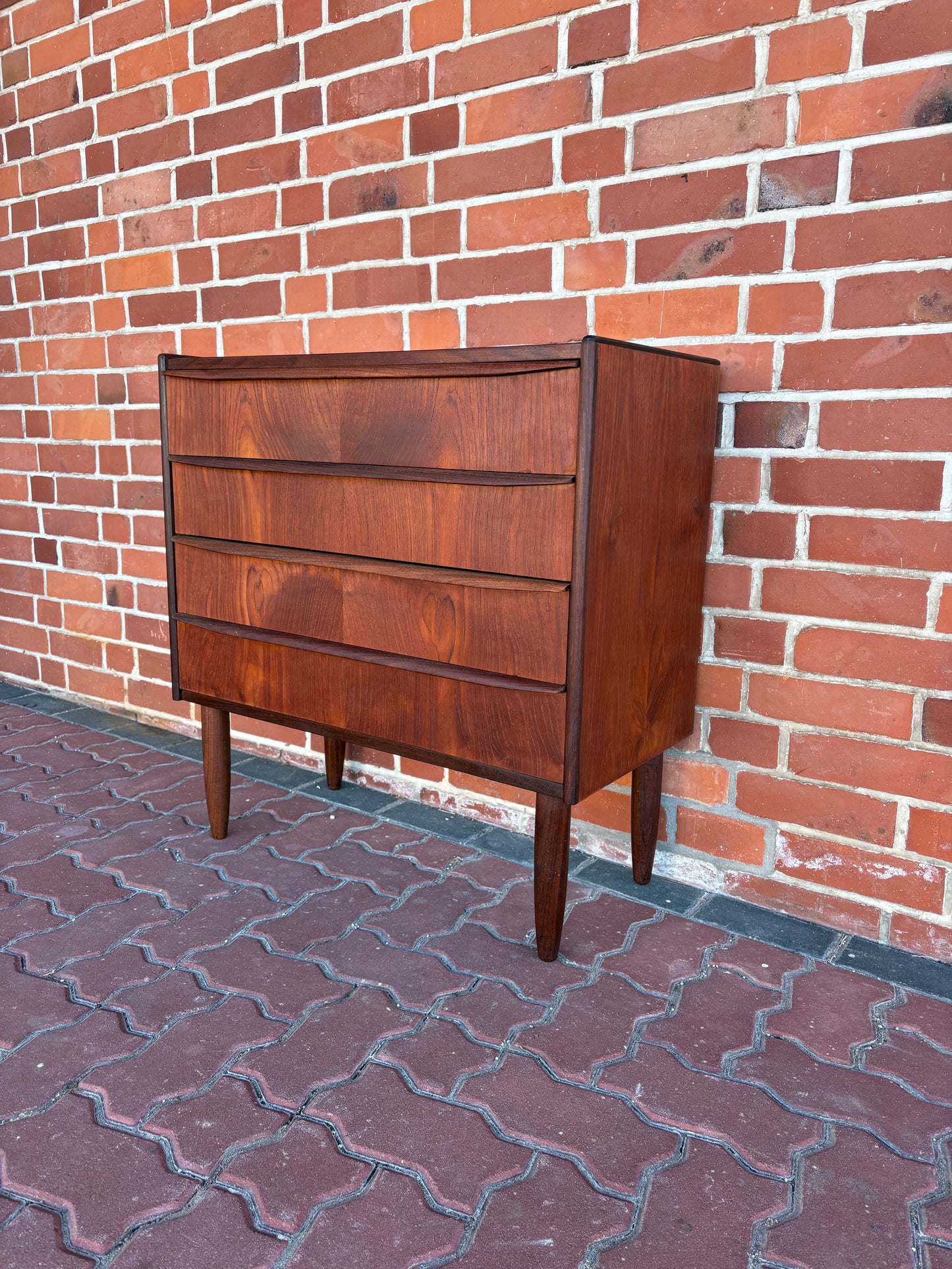 Vintage Teak Kommode