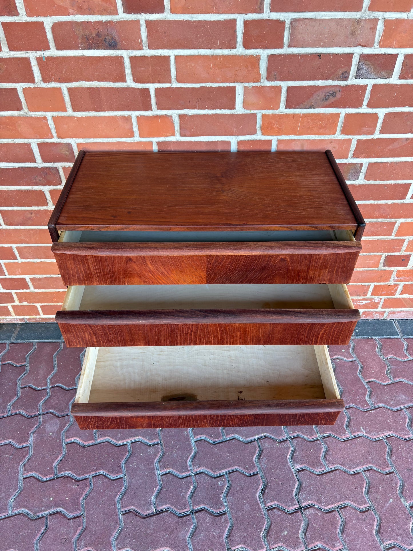 Vintage Teak Kommode