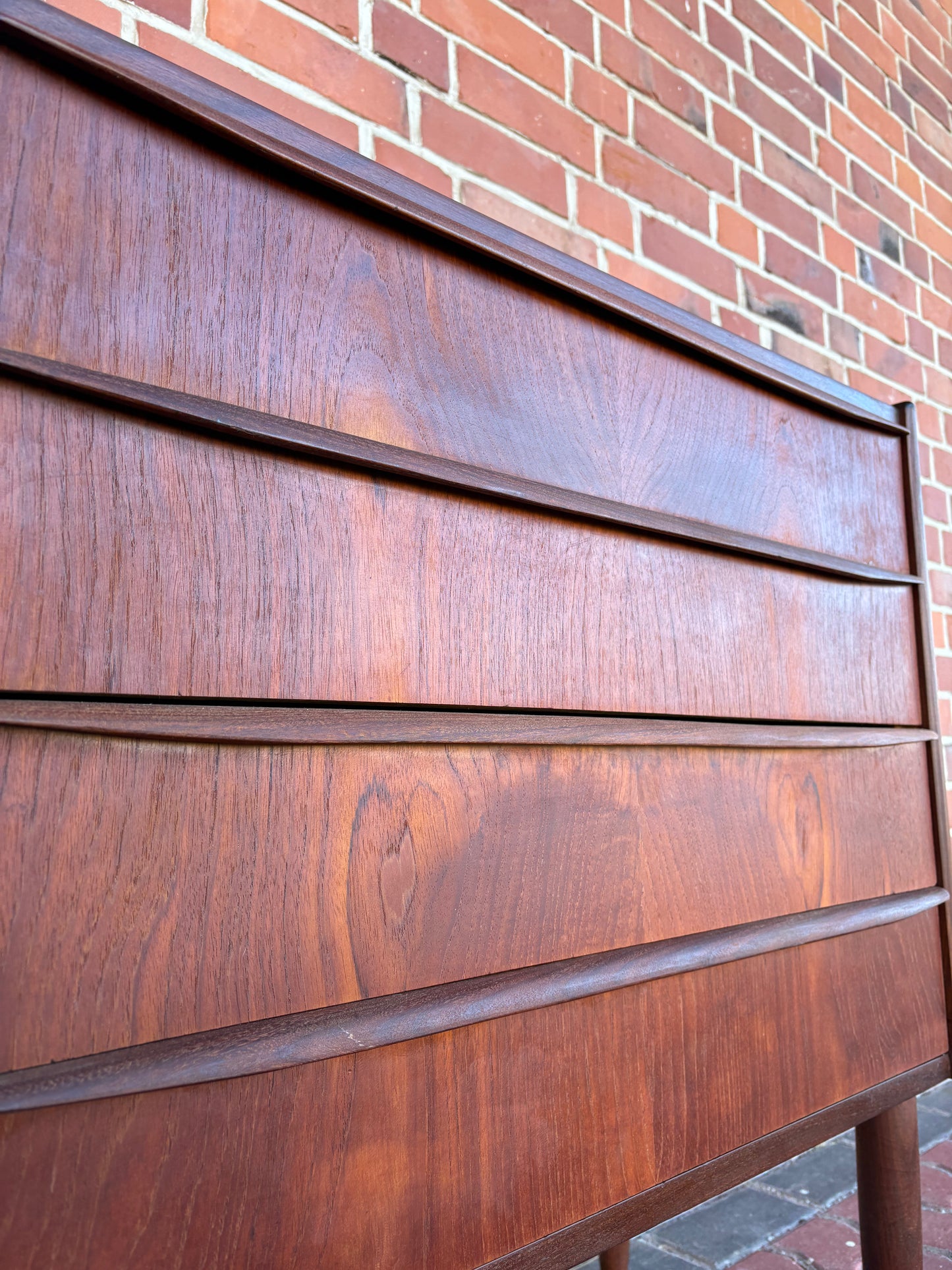 Vintage Teak Kommode