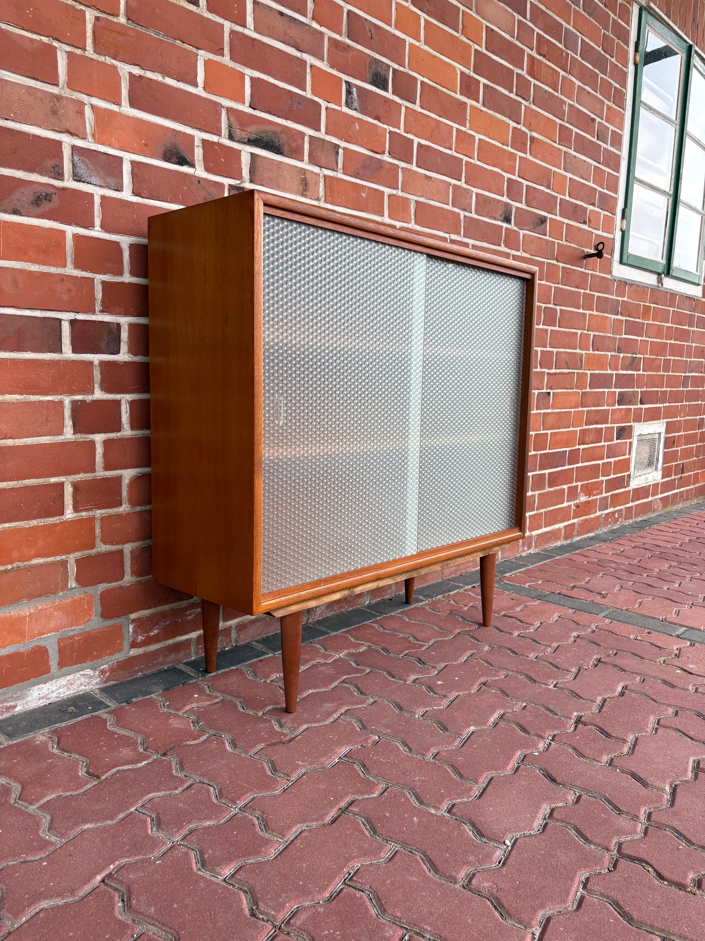 Vintage Vitrine mit Folienglas