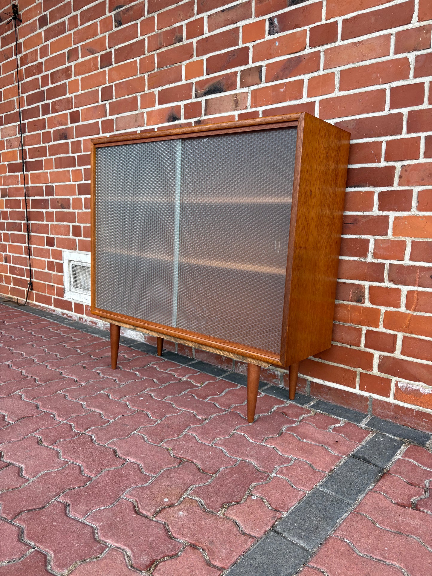 Vintage Vitrine mit Folienglas