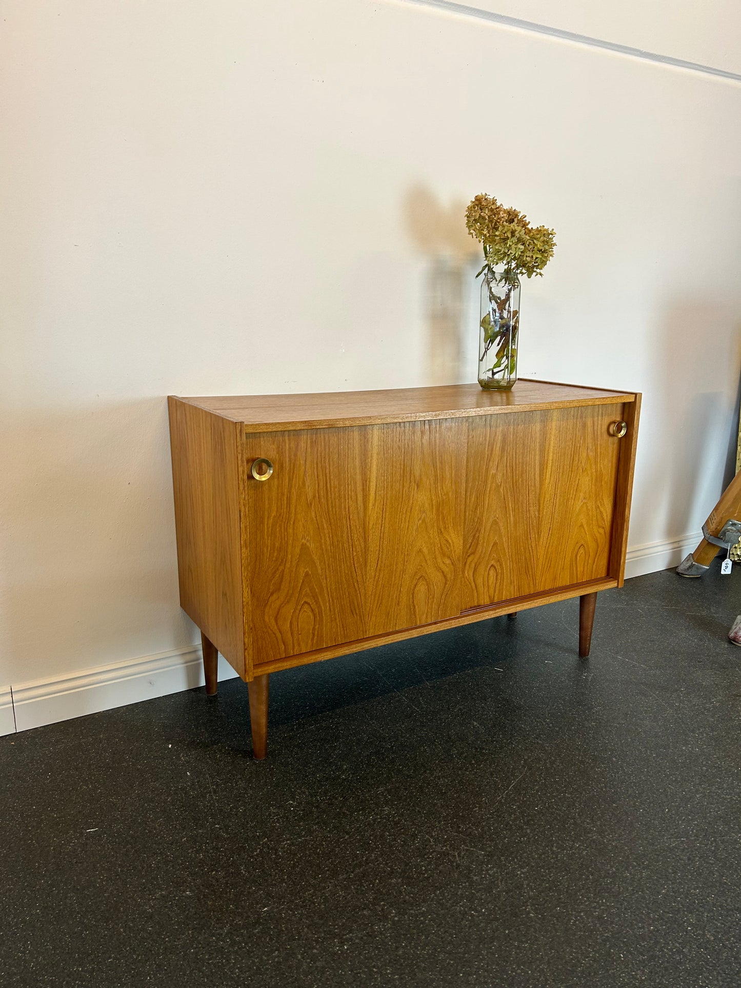 #1 Midcentury Teak Sideboard/ Schuhschrank