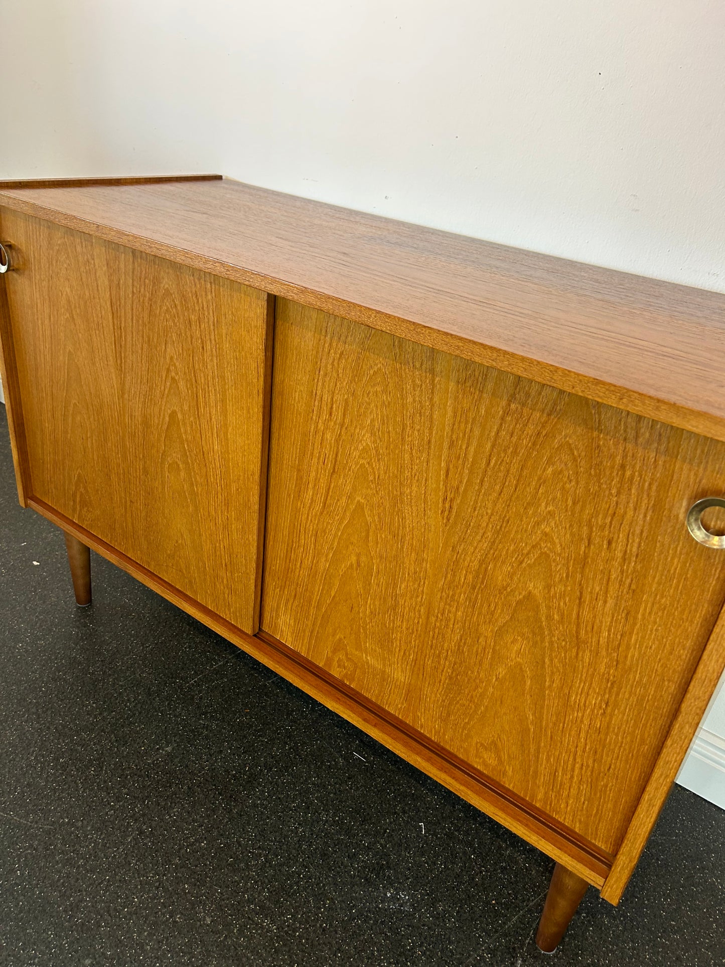 #3 Midcentury Teak Sideboard/ Schuhschrank