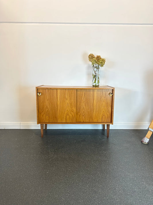 #1 Midcentury Teak Sideboard/ Schuhschrank