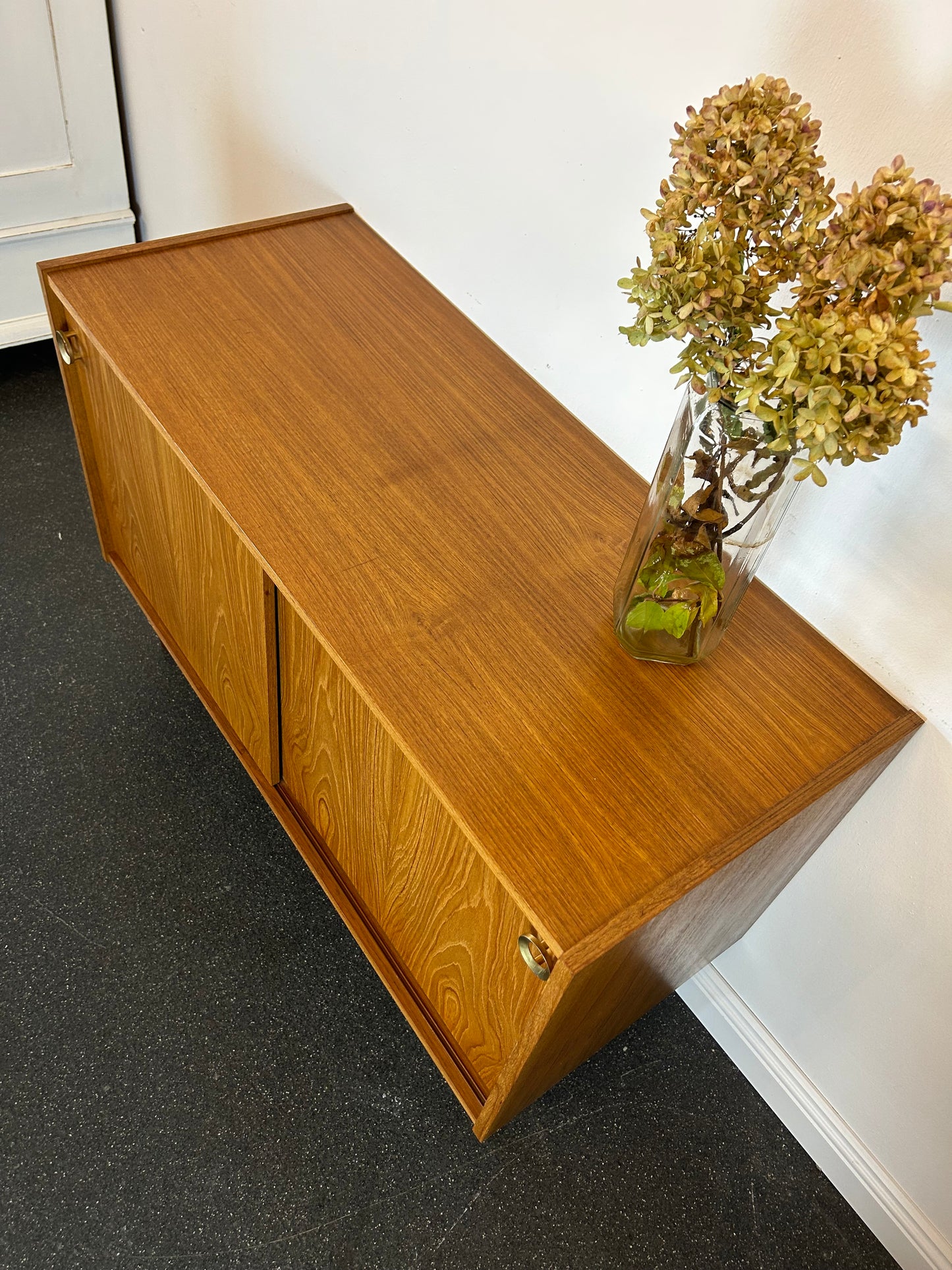 #1 Midcentury Teak Sideboard/ Schuhschrank