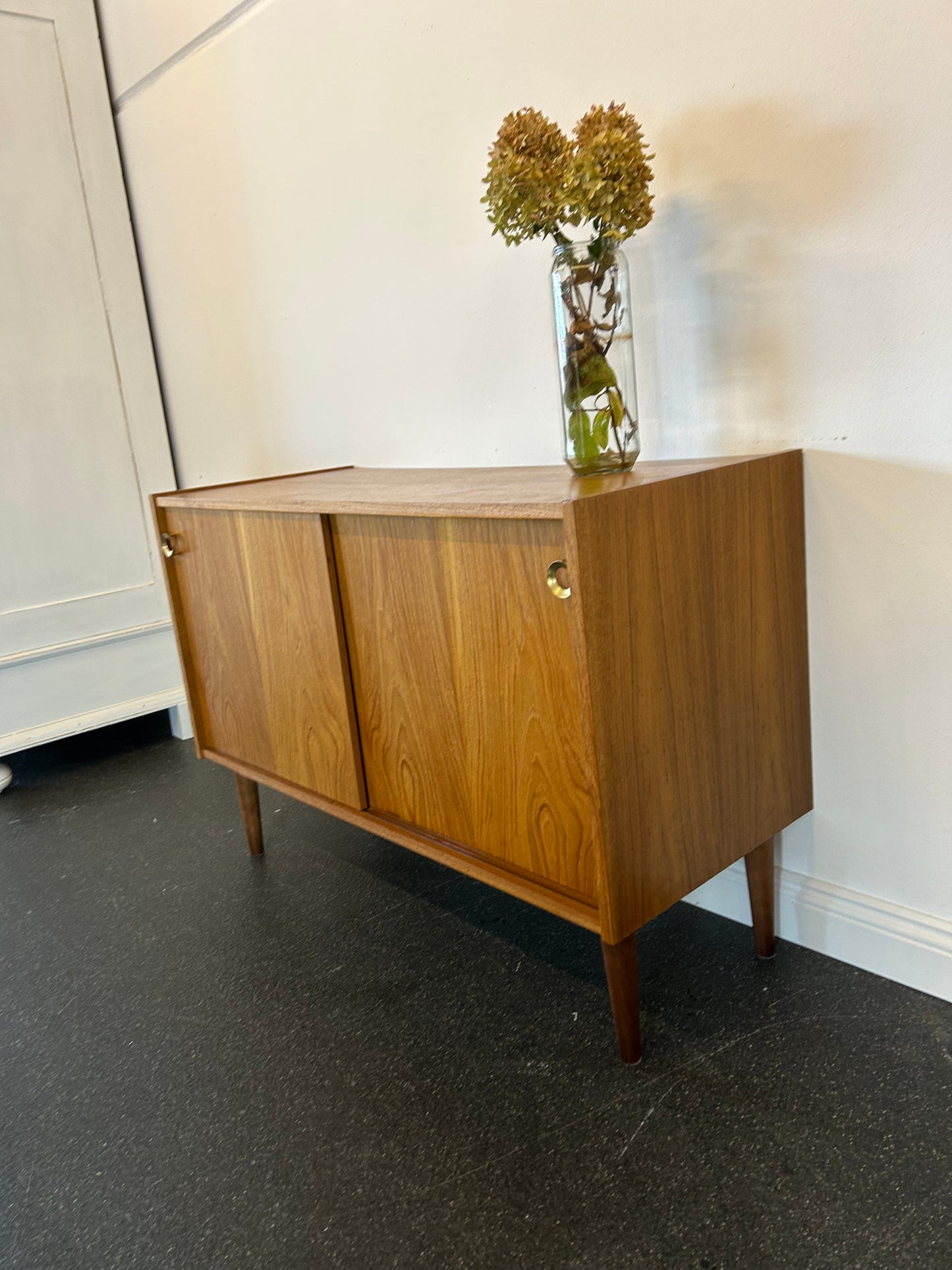 #1 Midcentury Teak Sideboard/ Schuhschrank