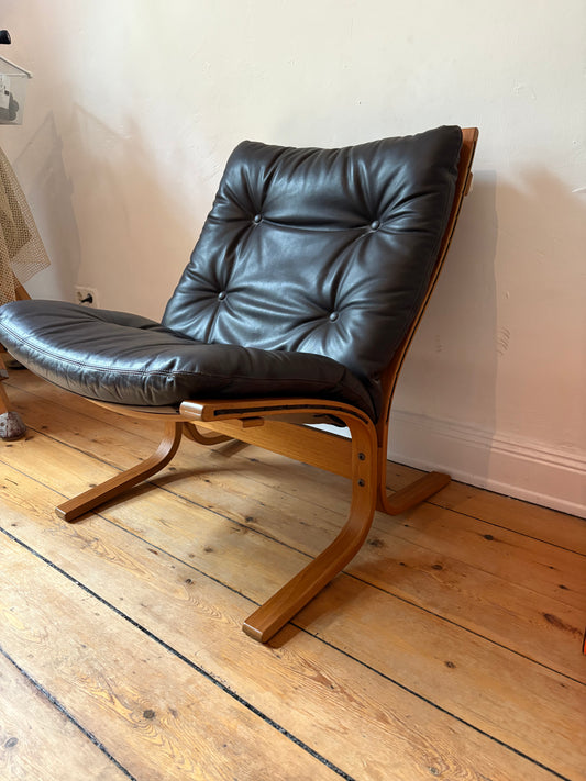Midcentury Teakholz Lounge chair mit braunem Leder