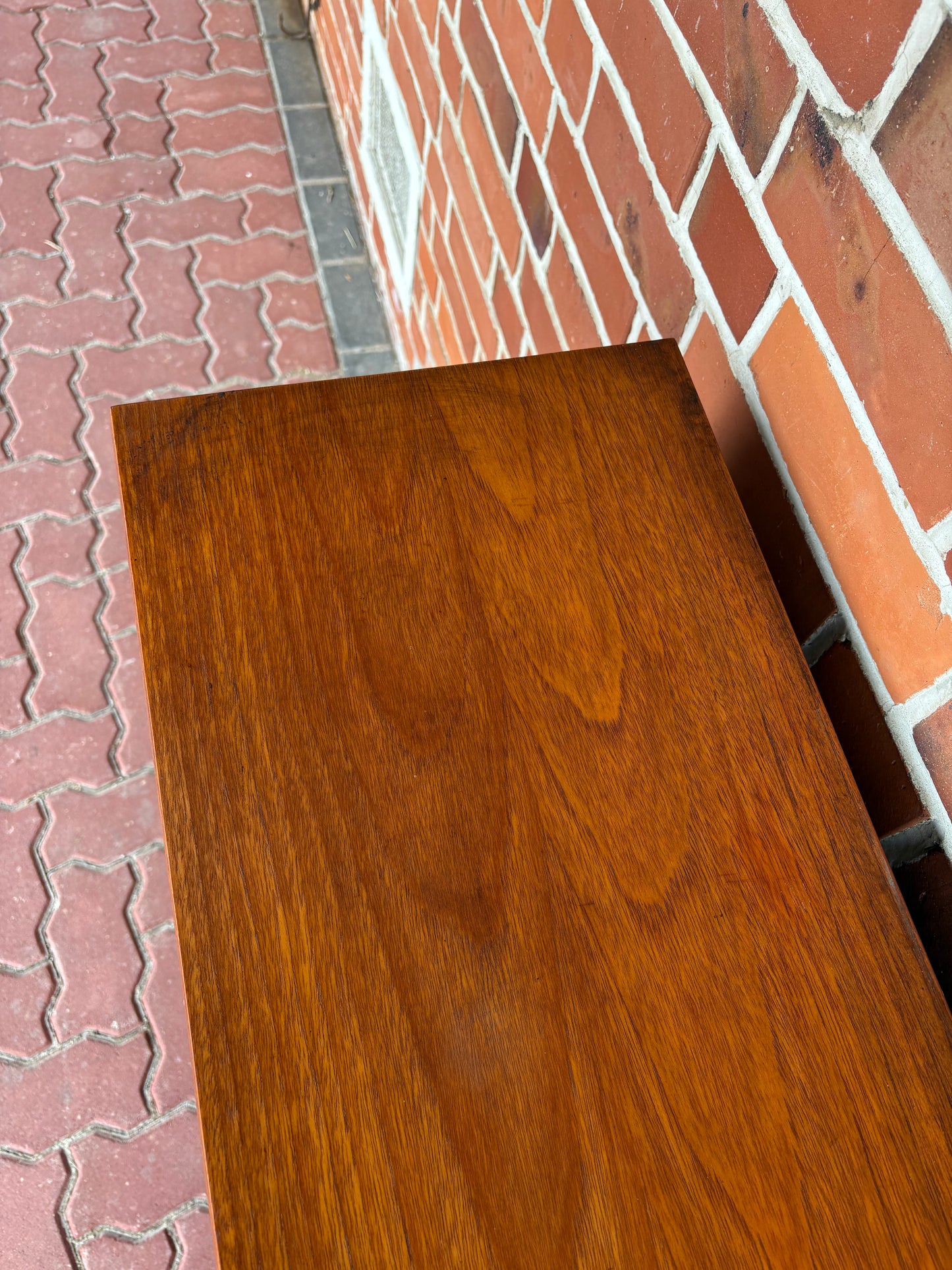 VINTAGE SCHRANK AUS TEAK