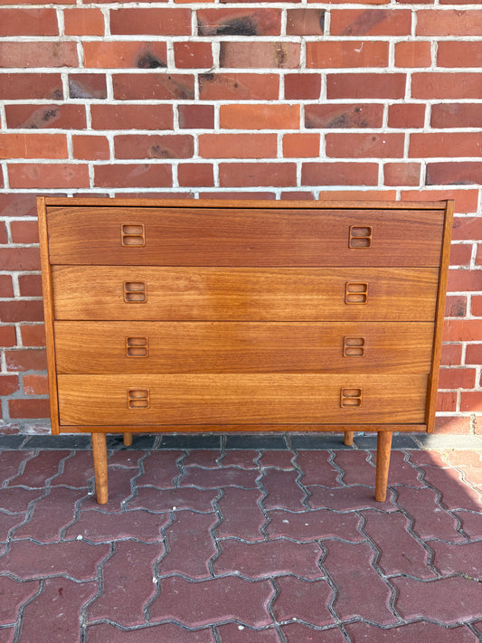 Vintage Kommode mit 4 Schubladen